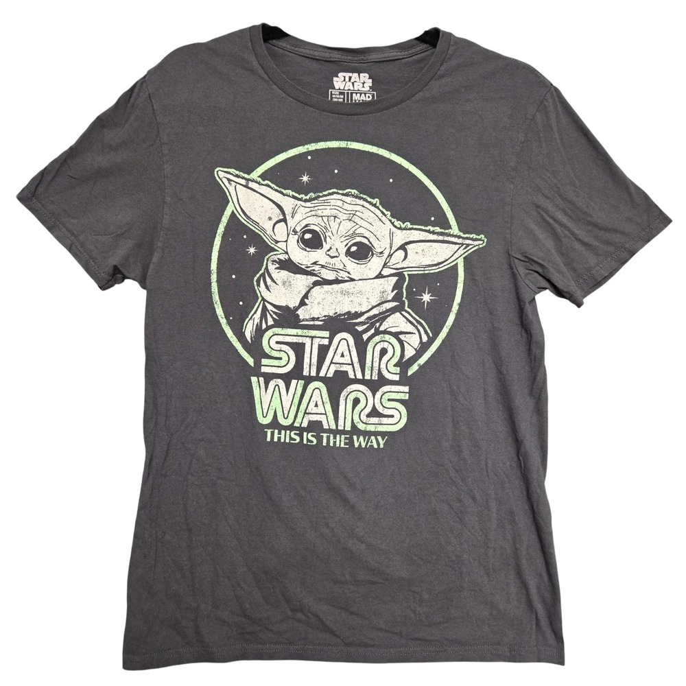 Star Wars The Mandalorian Grogu Baby Yoda Gray Graphic T-Shirt Mens Medium MAD